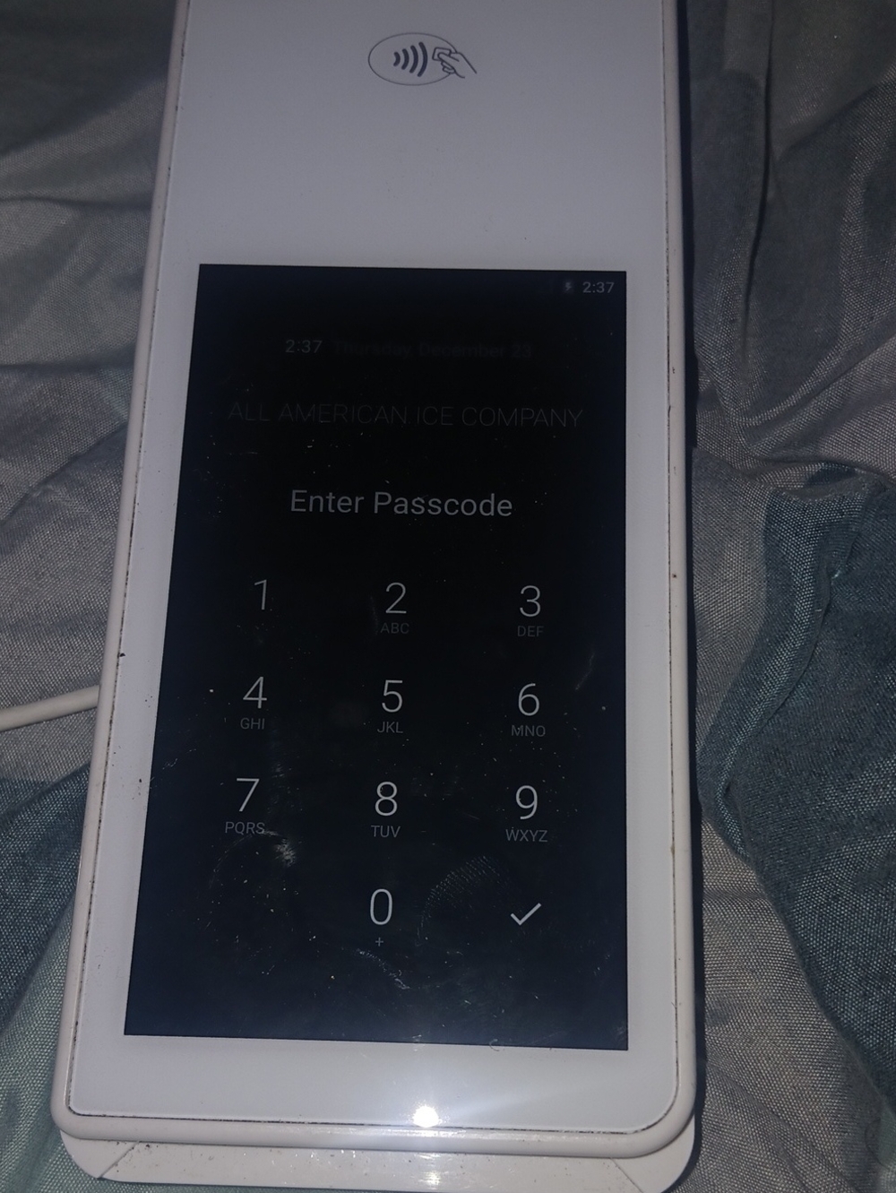 White Retail Card Reader with Touchscreen